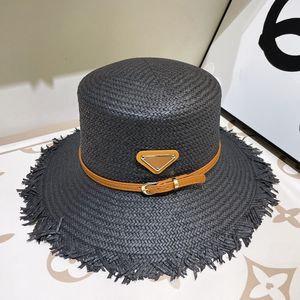 Tasarımcı Üçgen Etiket Güneş Şapkaları Çim Dokuma Düz Üstü Kadın Şapkası Beyefendisi Şapkası