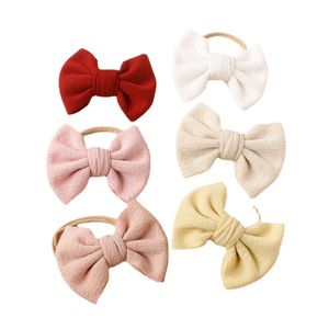 Veckat tyg hnewborn pannband med stort båge nylon turban hårband baby flicka bowknot headwrap hår tillbehör bebes huvudbonader