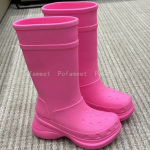 Yağmur Botları Marka Kadınlar PVC Yüksek Kaliteli Moda Diz Platformu Büyük Boyut 45 Yuvarlak Toe Lüks Erkekler Uzun 230505