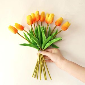 装飾的な花10pcs/lot tulip bunch bouquet人工花の家の家の家飾りウェディングオレンジレッドパープルフェイク