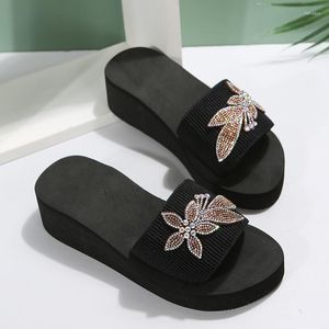 Тапочки вязаные клинья для женщин 2023 летние кусочки платформы каблуки сандалии женщина светлые густые пляжные туфли Pantuflas