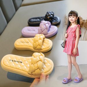 Slipper Summer Kids Girls Sandals Slides подростки для подростков пляжные тапочки для крытого открытия 5 7 8 9 10 10 12 лет 230505