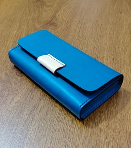 Partihandel av högkvalitativ kohud läder långa plånböcker för kvinnor handgjorda riktiga äkta leathre -handväska blå färg mode lyxväskor