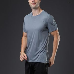 T-shirts pour hommes Vêtements de sport à séchage rapide Léger à manches courtes Été Respirant Top Fashion Couleur unie Tee Pull T-shirt