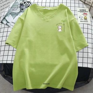 바닥 플러스 크기 6xL 150kg kawaii 고양이 프린트 TSHIRT 짧은 슬리글 v 목 티하라 주쿠 스트리트웨어 패션 흰색 상단 여성 탑