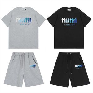 デザイナー服ファッショントラックスーツ Tシャツ Tシャツ夏新 Trapstar レターホワイトブルータオル刺繍半袖ショーツ男性女性カップルカジュアルセット