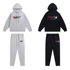 Designer Clothing Men's Sweatshirts Hoodie Trapstar Red Black Towel Embroidery Fashion Brand Loose Casual Plush Hooded Sweater Pants Set for Men Tracksuits Tops