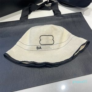 Capéu de balde de designer Capinho de lã misturada listrada listrada Chapéu de soldado O mais recente estilo para homens e mulheres é confortável e respirável