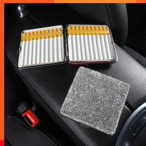 Lyxig cigarettfodral Fashion Plastic Protective Box Car Gadget bildekoration bling rosa biltillbehör interiör kvinna flickor