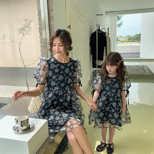 Aile Eşleşen Kıyafetler Üst düzey ebeveyn-çocuk elbise anne-kız elbise yaz elbisesi kız bez bez etek küçük kız şık prenses elbise 230506