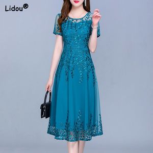 Party Dresses Round Neck Solid Color Temperament Dresses Embroidery Graphic Casual Women's Clothing Knee Skirts Retro Thin Summer Dignified 230506