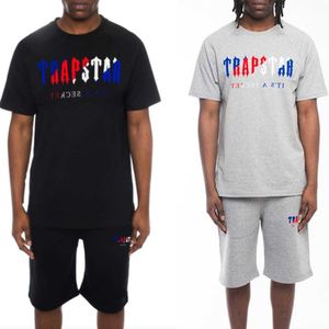 Designerkläder Herrtröjor Luvtröja trapstar Set Handduk Plyschbroderi Herr Damsport Fritidskläder Split Shorts Kortärmad T-shirt Mode Streetwear Toppar