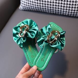 Slipper Girls Satin Bow Kids Versatile Slippers 2023 Summer Green Simple Korean Fashion Flat bottomed Flip flops Beach Shoes 230505