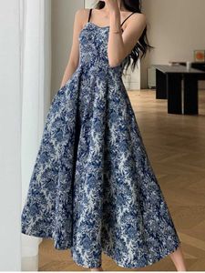 Sıradan elbiseler kadın moda yeni çiçek rahat midi elbise spagetti kayış zarif ince aline maxi vestidos kadın şık vintage mujers robe z0506
