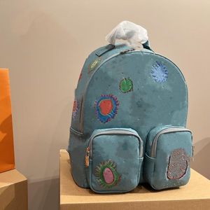 Tasarımcı kitap çantası sırt çantası erkekler lüks kabartmalı çiçek sırt çantaları okul çantaları orta boy açık havada omuz çantaları sırt çantası bilgisayarı erkek kadın için 2023