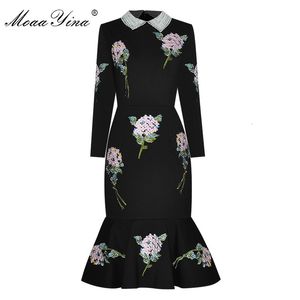 Vestidos de festa Moaayina Outono Mulheres Vestido Frisado Turn-Down Collar Rose Bordado Perfuração Preto Slim Pacote Hip Elegante Sereia Vestidos 230506