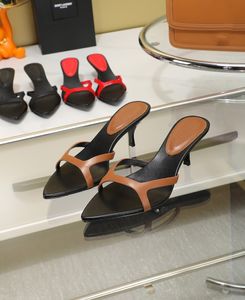2023 New designer slipper womens high heel high slipper quality textured upper feet super beautiful slipper