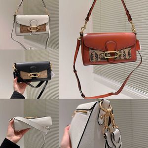 Nuove borse da sera Designer aggiornato Coabag Cuscino Borsa a tracolla Qualità Donna Pure Retro Hardware Borse nuvolose Borsa moda in pelle 230302