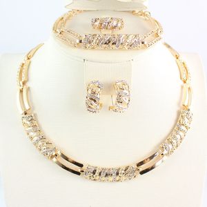 Pendanthalsband Afrikanska pärlor smycken sätter CZ Crystal Necklace Earring Ring Armband smycken Set Gold Color Statement Accessories 230506