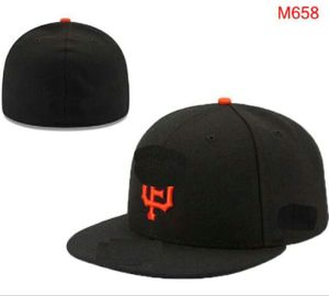 2023 herrar klassiska svarta färg Atlanta Flat Peak Series Hjärtat full storlek Sox SF Stängda Caps Fashion Hip Hop Baseball Sports All Team Fitted Hats Casquette i storlek 7- Storlek 8