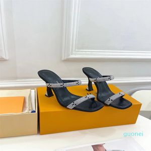 Designer -Mule Sparkle Sandal 2023 Women Sparkle Sandal Fashion Summer Designer High quality Derma Heel height 6.5cm 9.5cm Square drill Sandal Size 35-41