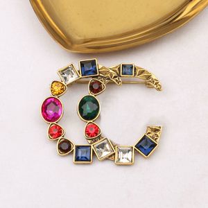 Luxury Brooches Designer Brooch G Letter Colored Diamonds Vintage Pins for Wedding Party Women Jewelry Accessories