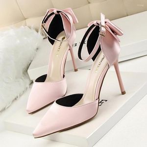 Vestido tênis bigtree 2023 Design de primavera Lady Rink Heels High Trey Bow Women Pumps Sexy Poe Party Footwear Tamanho 34-43