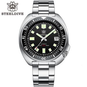 Wristwatches SD1970 Steeldive Brand 200M Waterproof Sapphire Glass 44MM Men NH35 Dive Watch with Ceramic Bezel 230506