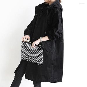 Trench da donna 2023 Primavera e autunno Cappotto lungo da donna Monopetto stile britannico Allentato a maniche lunghe Taglie forti