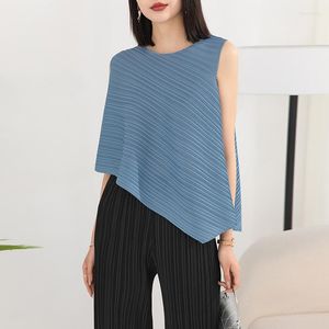 Women's T Shirts 2023 Summer Sleeveless Tank Top Women's Versatile Loose Oblique Swing Simple And Comfortable Pleated T-shirt