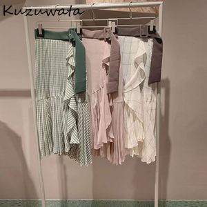 Saias Kuzuwata Ruffles irregular de bagunça alta cintura alta Jupes Japa Japanha xadrez Mujer Faldas com shorts de segurança 230506