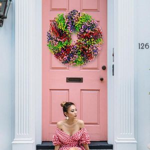 Dekorativa blommor plast vackra väggdörrar hängande faux babysbreath girland långvarig falska kransfjäderfestartiklar