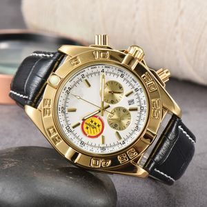 2023 NYA MENS Titta på Quartz Luxury Navitimer B01 Dial Brand Chronograph Belt Steel Strap Högkvalitativ armbandsur A26