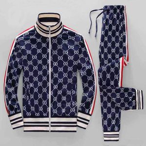 2023 New Designer Tracksuits 남자 고급 스웨트 슈트 2 개 조각 자수 여자 트랙복 조깅복 재킷 재킷 까마귀 바지 세트 스포츠 정장 여성 남성 의류