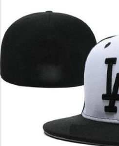 Pronto Stock Wholesale de alta qualidade Los Angeles Sport Team equipado Caps La Brim Brim em chapéus de campo Tamanho completo do design fechado 7- Tamanho 8 Baseball equipado Gorra Casquette A4