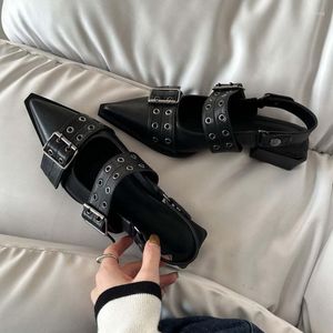 Классические туфли с острым носком и пряжкой на ремне, черные модные женские дизайнерские сандалии Мэри Джейн на грубом каблуке в стиле ретро, лето 2023