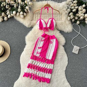 Zweiteiliges Kleid Gagaok Damen Zweiteiler Gestrickt Bohemian New Hanging Neck Weste Quasten Figurbetonte Röcke Ausgehöhlter Zweiteiler Sommer J230506