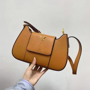 Fabrika Doğrudan Satış Toptan Pv Yeni Kadınlar Koltukaltı Modası Tek Omuz Crossbody Bag