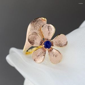 Klusterringar Real 925 Sterling Silver Inlaid Natural Lapis Lazuli 18K Gold Plated Petal Fashion Women Opening Justerbar ring