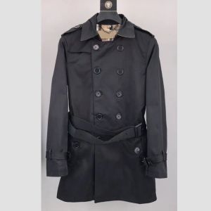 2023 Män och kvinnor Trench Collar Slim Fit Långärmning Vindtät jacka Designer Brand Classic Coat Autumn and Winter Windproect Coat