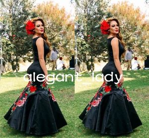 Mexican Charro Mermaid Prom Occasion Dresses Black 2023 Floral Embroidery Cap Sleeve Bateau Zipper Evening Graduation Gown