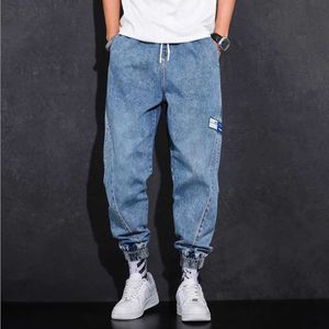 Jeans da uomo New Streetwear Hip Hop Cargo 2022 Pantaloni Jeans da uomo Pantaloni Harem in vita elastica Pantaloni da jogging Jeans Autunno e primavera Pantaloni da uomo Z0508