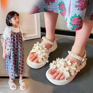 Sandaler Flowers Girls Summer Sandals Pearl Party Wedding Fashion Kids Princess Shoes Bekväm mjuk slingor Sandaler