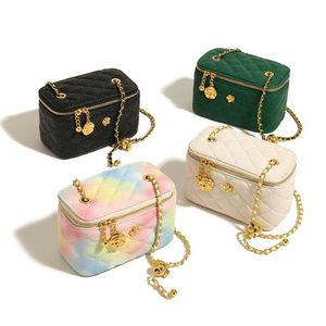 Bolsas baratas à venda Camellia Blossom Bag Couro genuíno Um ombro pequeno para mulheres Mini -Golden Ball Diamond Chain de diamantes de bola dourada