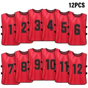 Balls 612 PCS Adults Soccer Pinnies Quick Drying Football Team Jerseys Sports Soccer Team Training Numbered Bibs Practice Sports Vest 230508