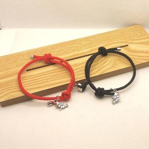 Braccialetti con ciondoli Braccialetti di corda Coppia di streghe che cavalcano una scopa Ciondolo Magnete a cuore Attira uomini Donne Fidanzata Fidanzato Gioielli Regalo