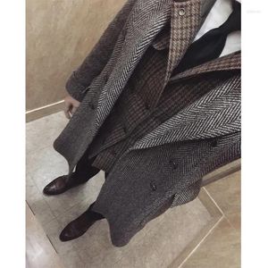 Mäns kostymer mörkgrå kostym tweed män en bit marinhörringben ull medellång längd bussenhet retro lång jacka för bröllop groomsmen