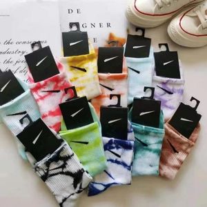 Mens Womens Socks Designe Luxe Sports Winter Mesh Letter Printed Sock Embroidery Cotton Man Woman stocking