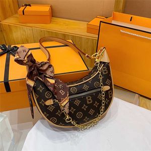 Borse a buon mercato in vendita New Style Borsa sotto le ascelle Catena stampata da donna Ciotola in morbida pelle Panino di fagioli Una spalla Crossbody Moda Versatile Crescent