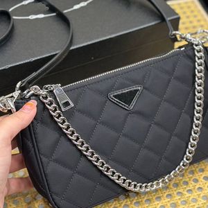 23SS Women Designer Totes Bag Bag كبيرة الكتف أكياس كتف محافظ مع سلسلة Crossbody الفاخرة ثلاث ألوان